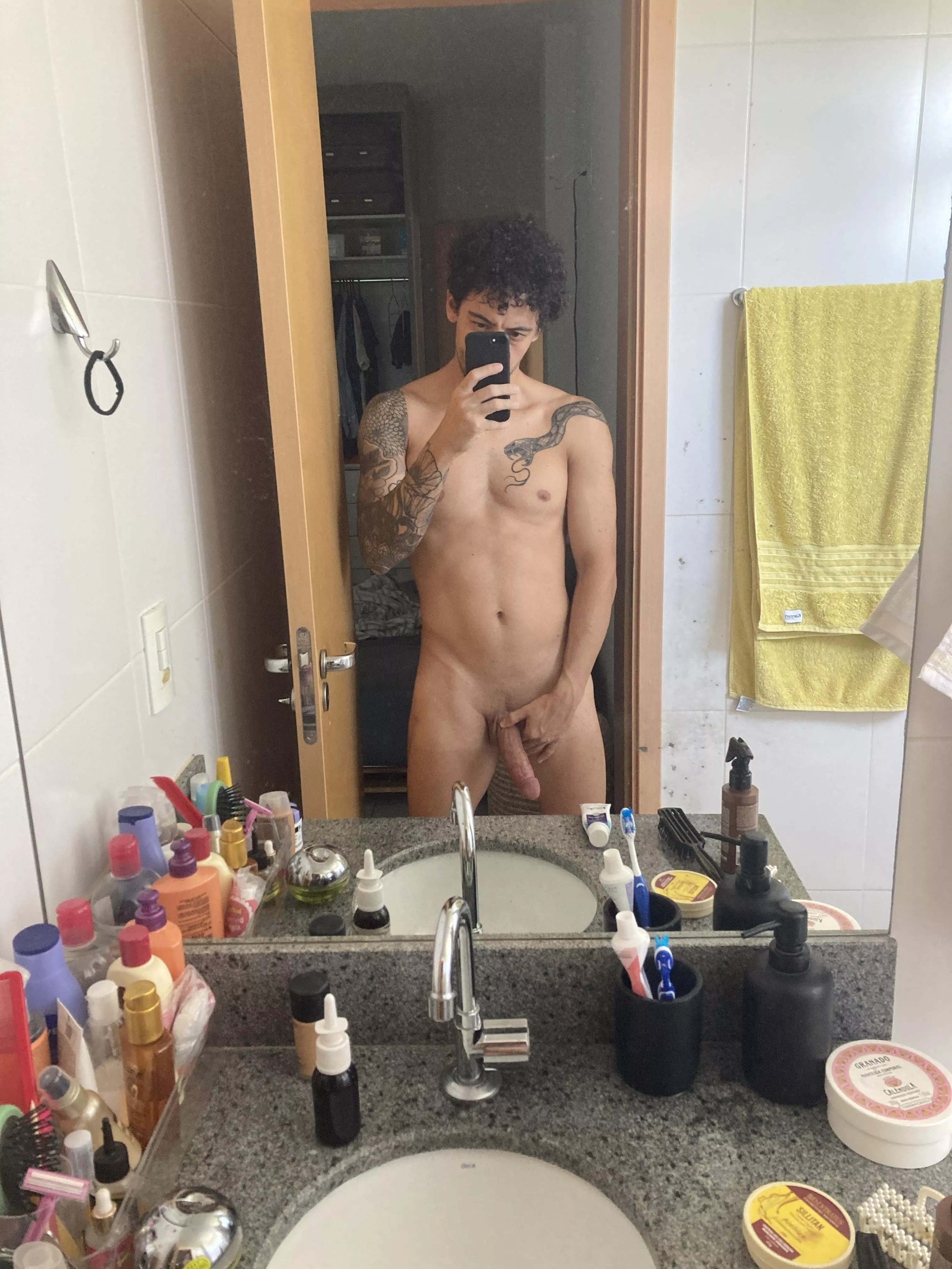 Mirro selfie! Just want some dm fun