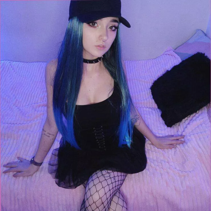 My ex said I'm too kinky, fuck him, it's my natural desire!