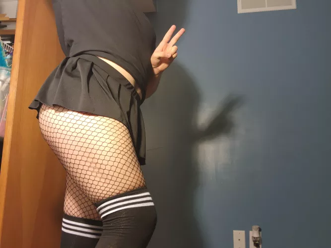 Need a bigger skirt ngl 🤭🤭