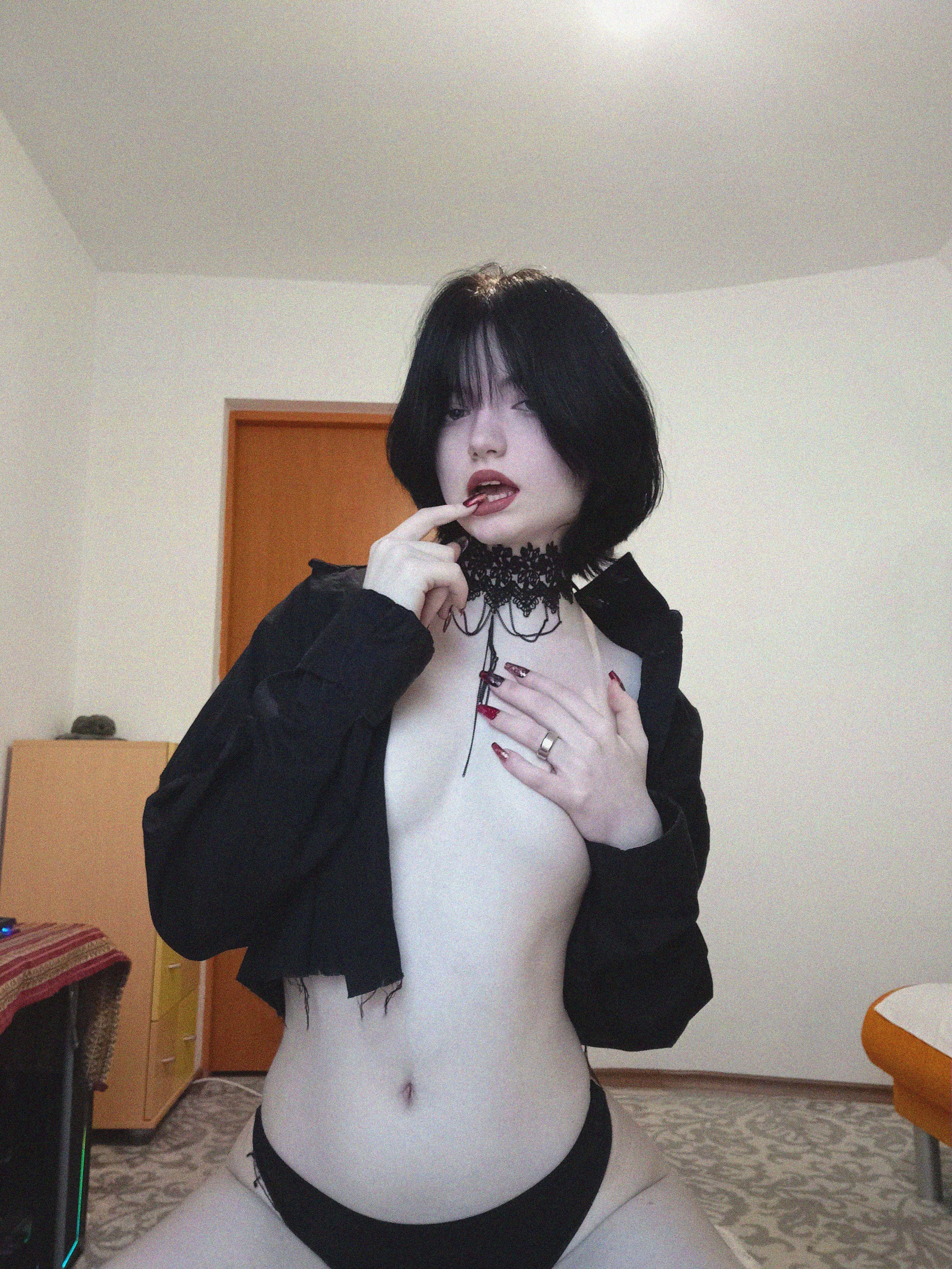 Put your face between my goth boobs🥵