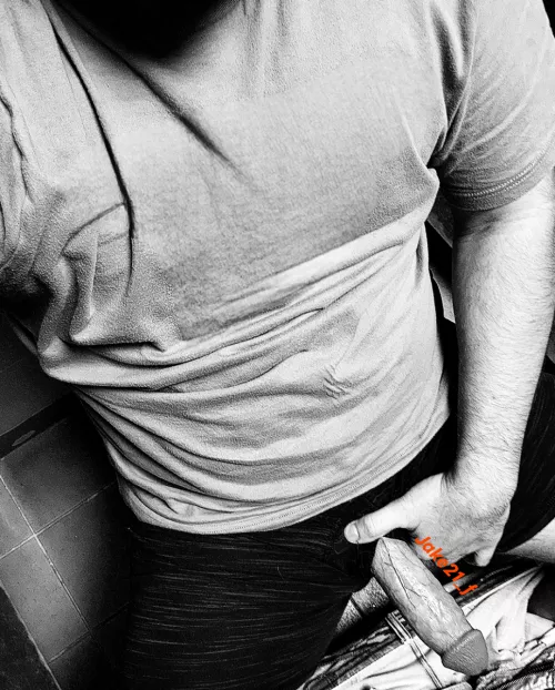 Someone wanna play with this cock?