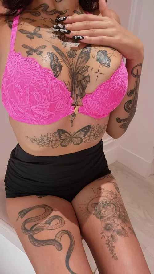 The slim thick latinas take dick the best..