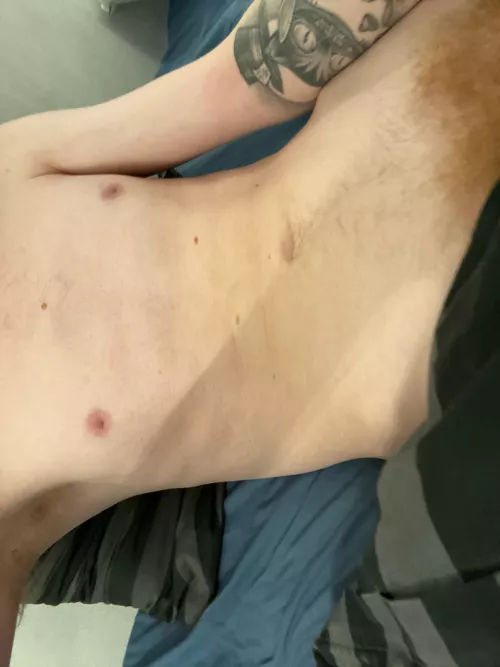 23 m hung. Anyone wanna compare cock. Loser has to cum for winner on vc. Add gboy1010