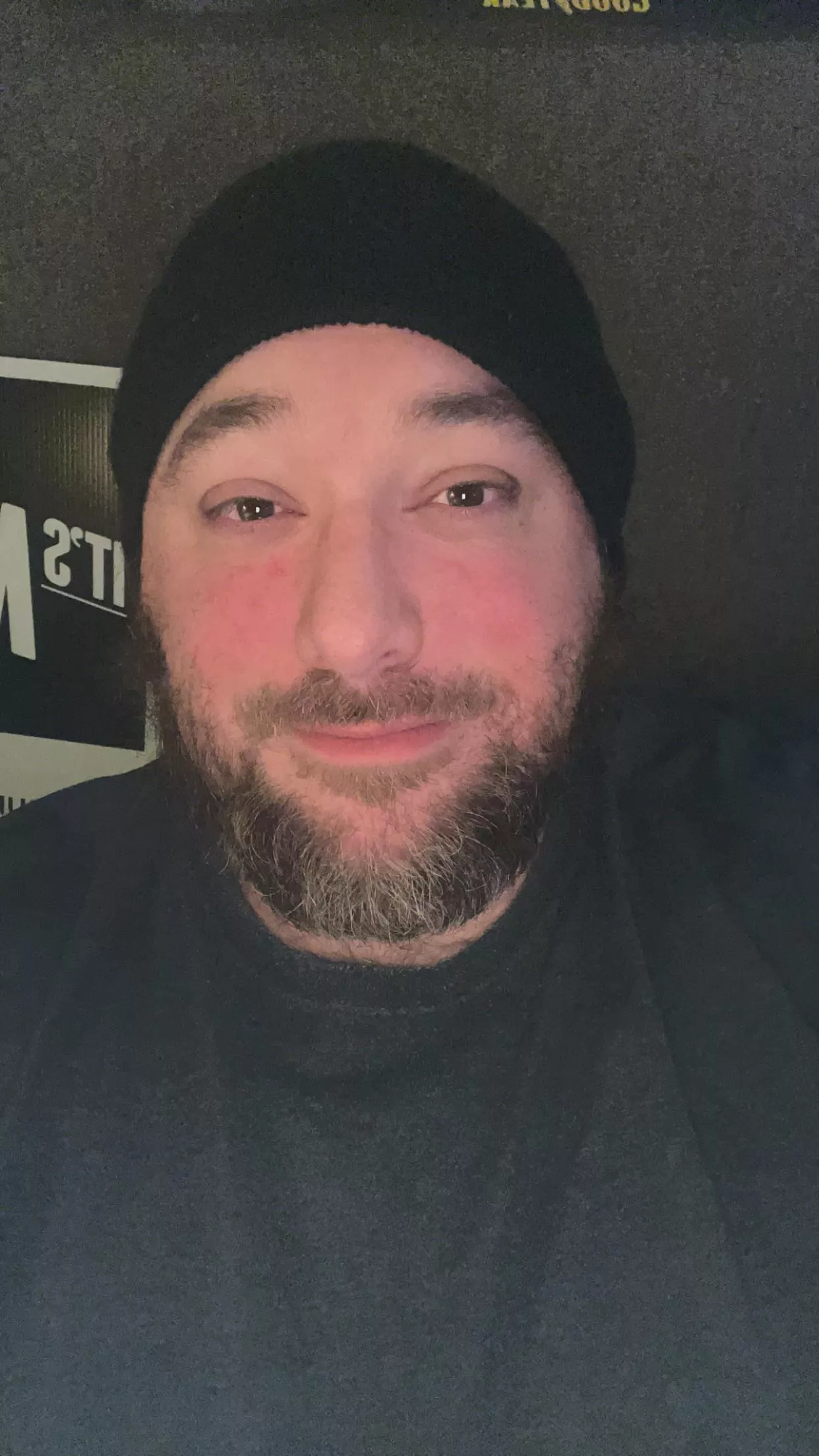 45M - Working selfie. I'll be 46 in 4 months. This southern bear [TN, USA] is single, y'all.