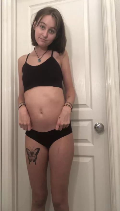 Are you into short haired girls