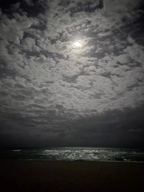 Beach & Moon, Miami Beach