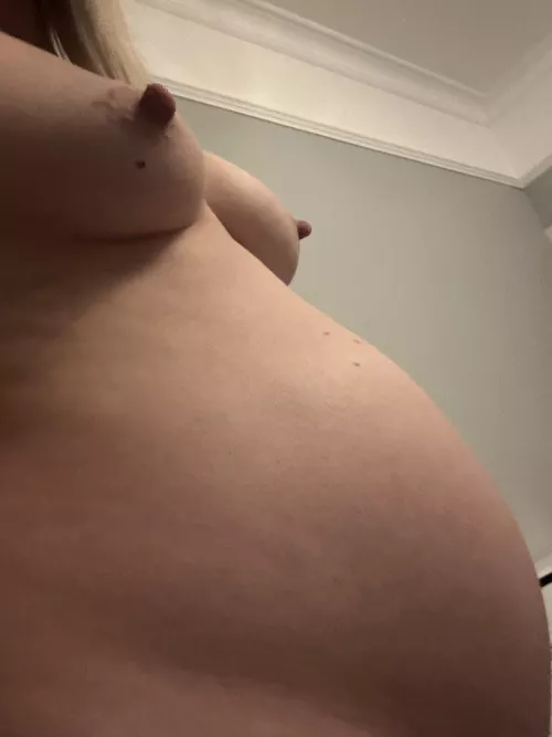 Bump is getting bigger