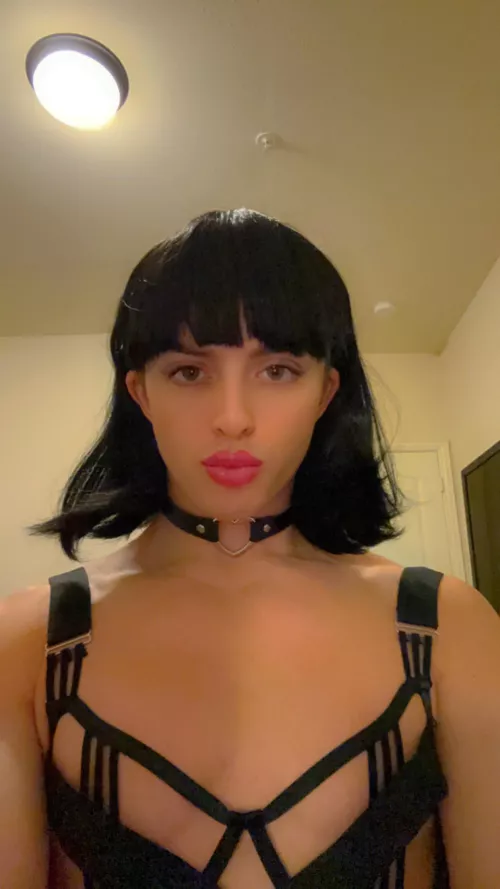 Can I be your slutty gf? 😏