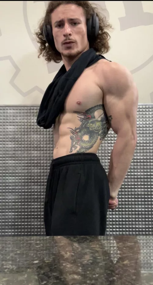 Gotta make the tats pop