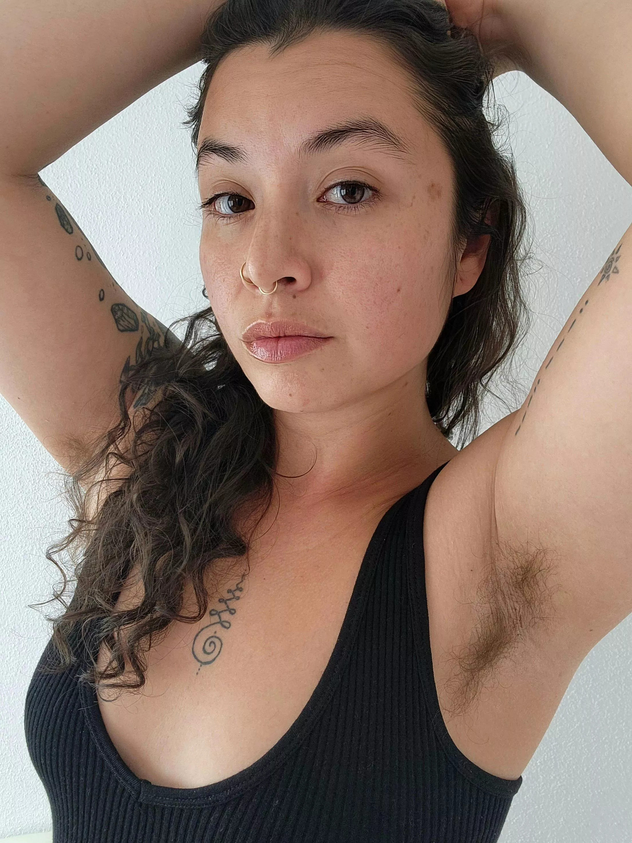 Hairy armpits are the sexiest