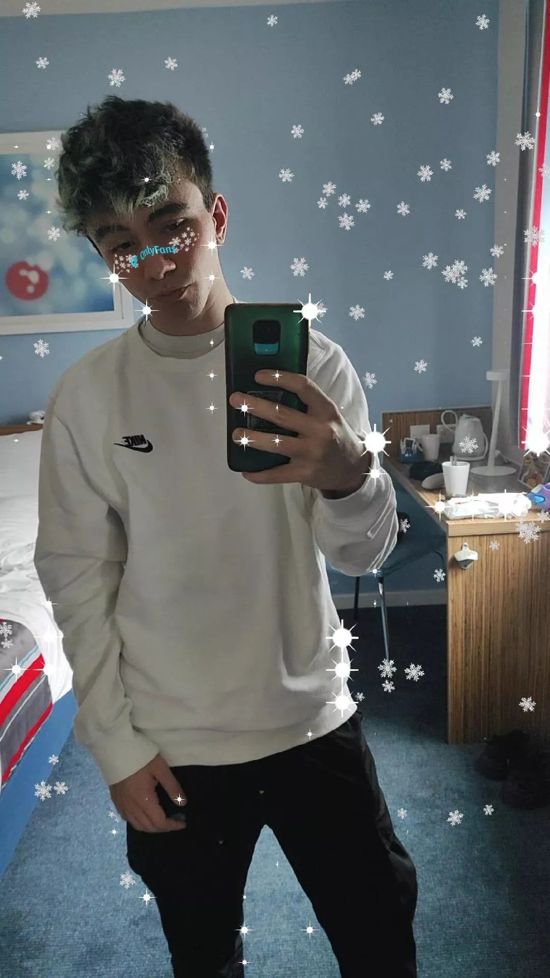 Hi .... I look kinda innocent I guess