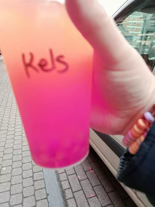 I know it's a very small step, but for me it's pretty huge: Daddy made me buy the girliest drink I could find