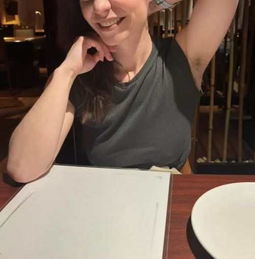 I like to show off my natural pits when I’m out on a date.