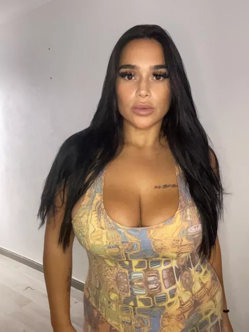 I look nice in this tight outfit. What do you think?