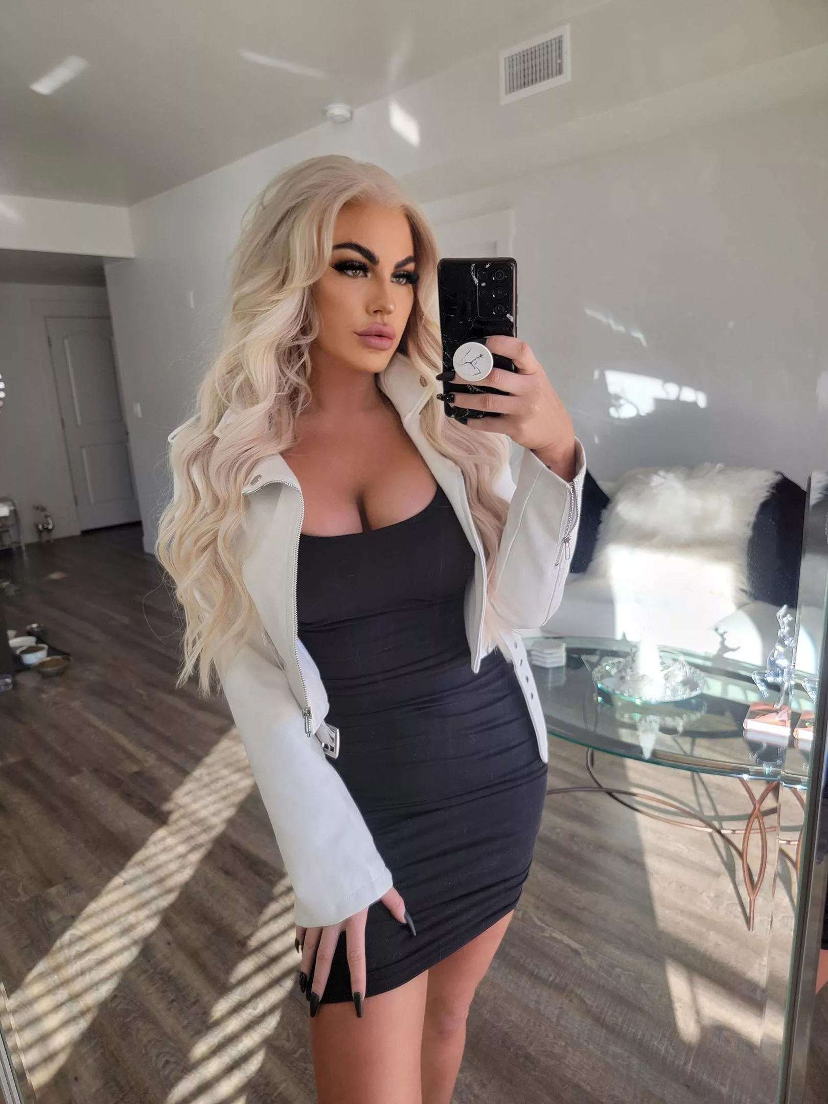 I surely will turn heads with my tight dress.