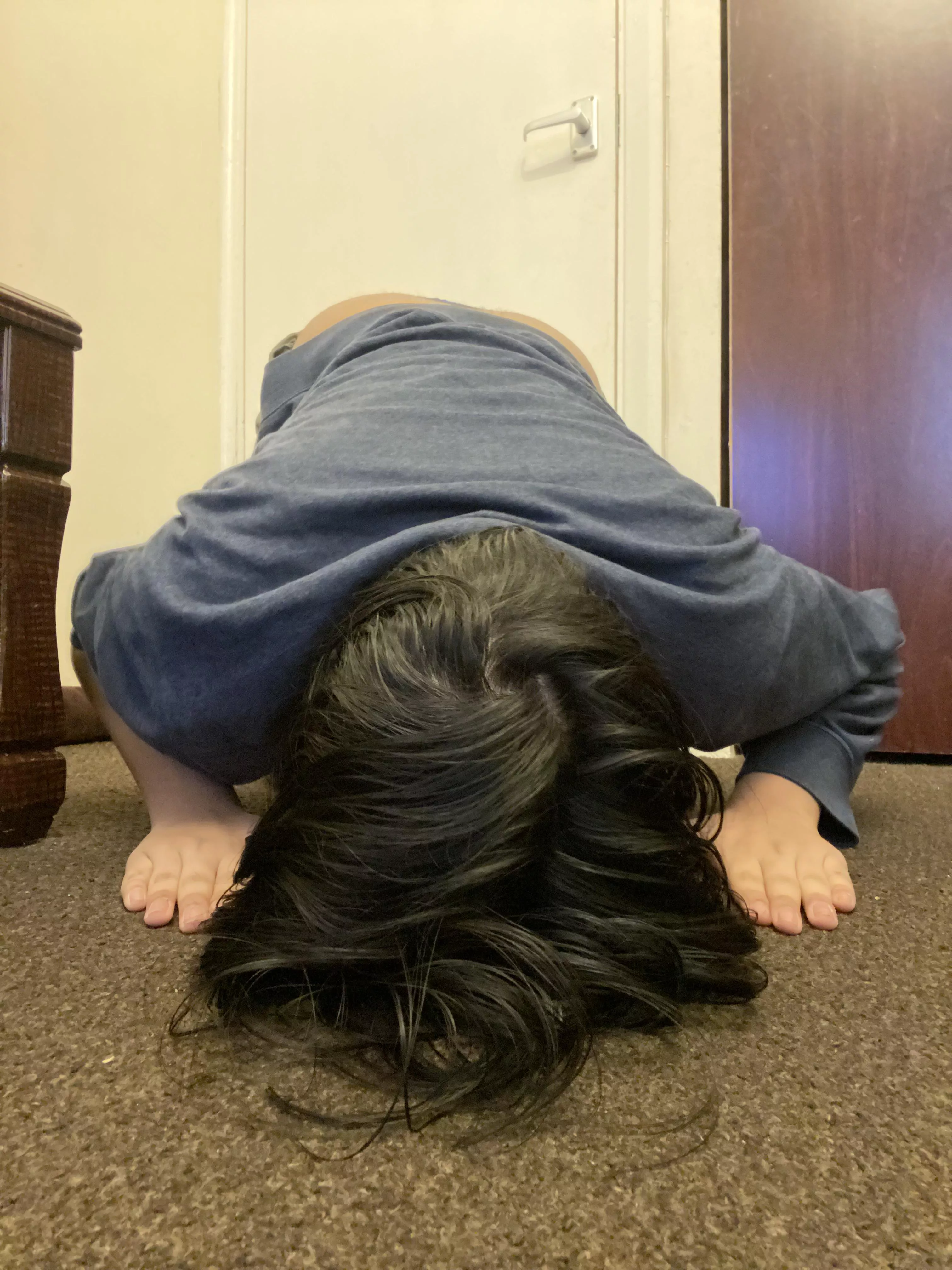 I thought I could beat a woman at chess, but she put me in my place and reduced me to tears. This is my public apology, and my recognition of my own inferiority. Thank you for making me your chess bitch.