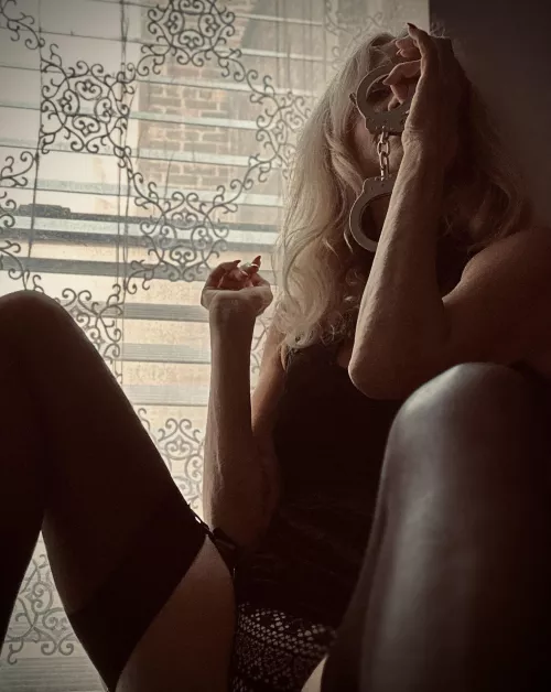 I’m the guard. I’m locking you up for stealing My heart! 🖤