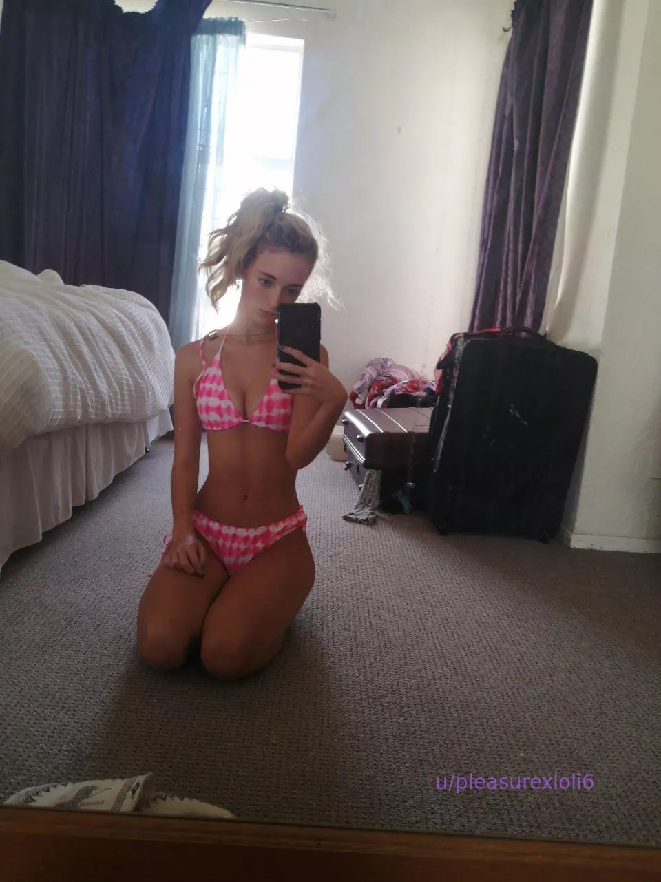 just chilling in my pink bikini ready for a new beach adventureF18
