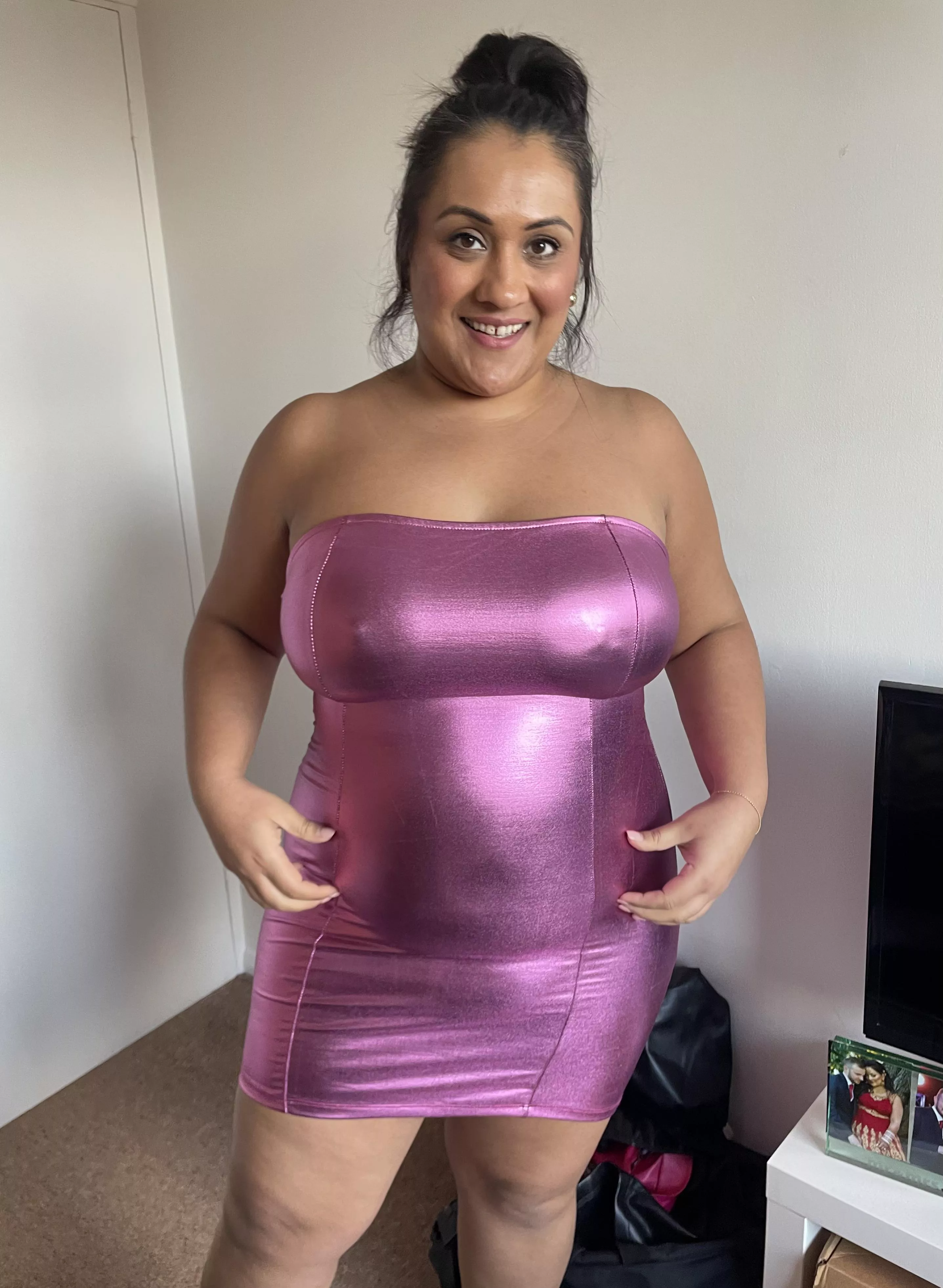 Looking for guys who want to gangbang my wife