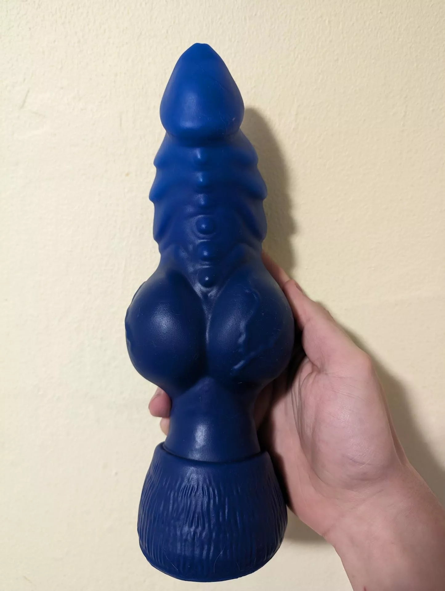 looking to trade Large Fenrir for Medium