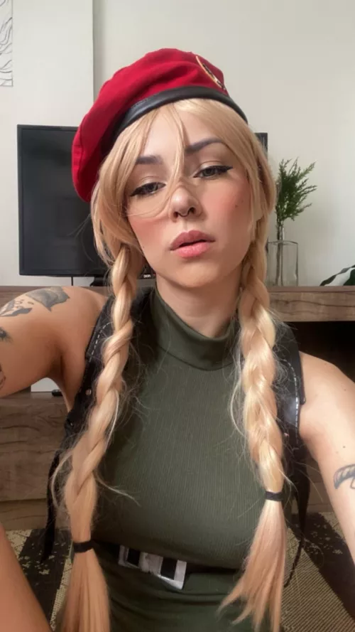 My new cosplay Cammy from Street Fighter (by Nicky Brum)