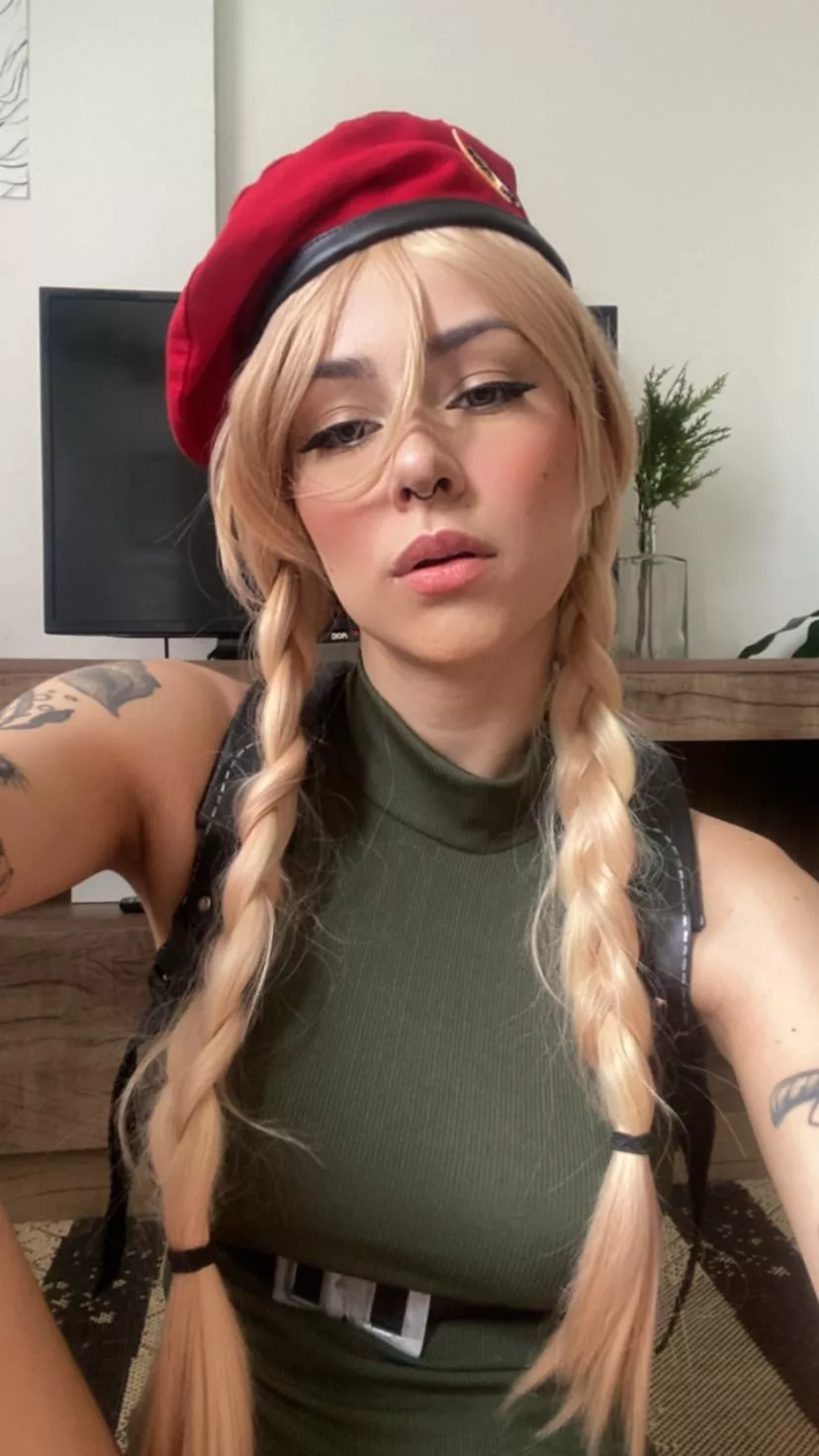 My new cosplay Cammy from Street Fighter (by Nicky Brum)