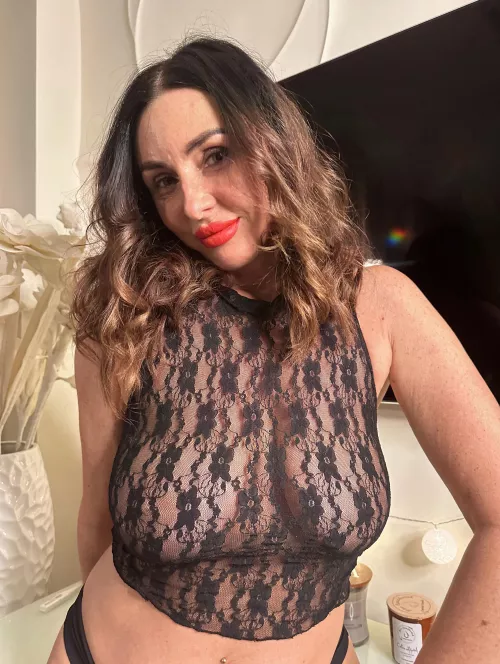 My tits taste so good.