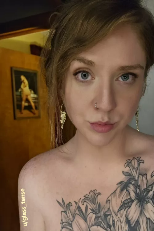 POV: I'm staying over 😘 (F)