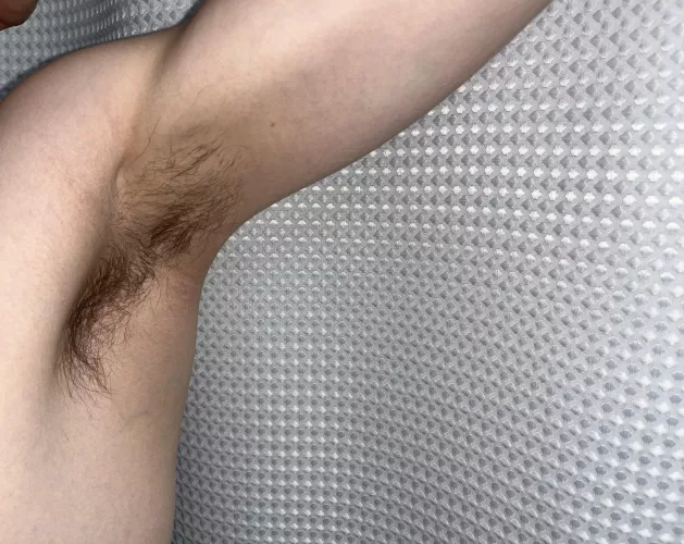 Take a sniff before the shower bro 🤤👃🏻