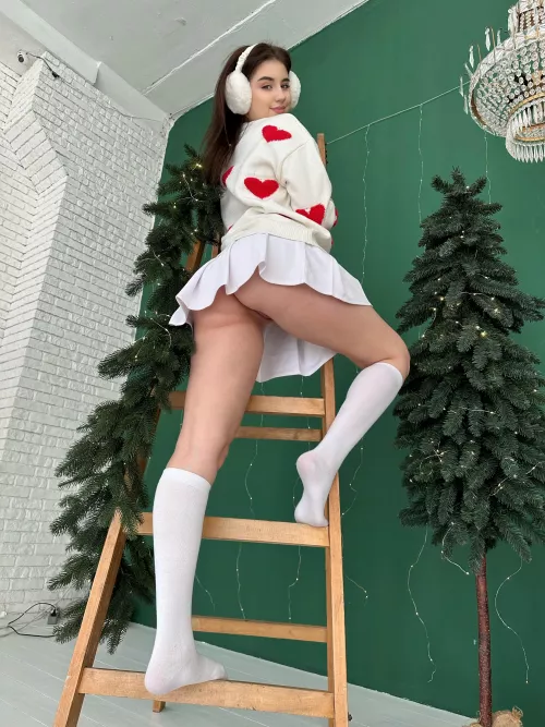 Take my socks off and suck on my toes [F]