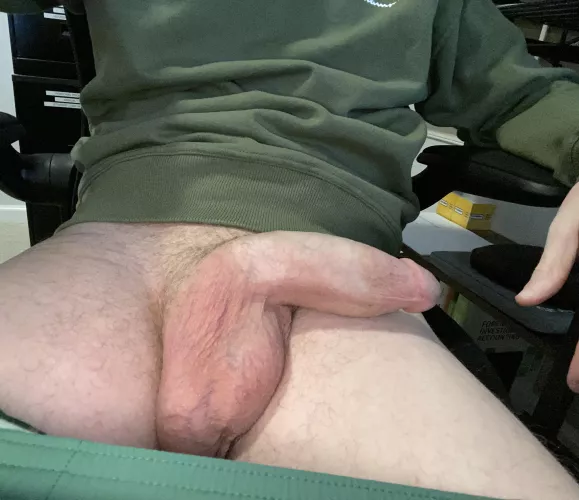 These big balls need to be slapping against you 😈