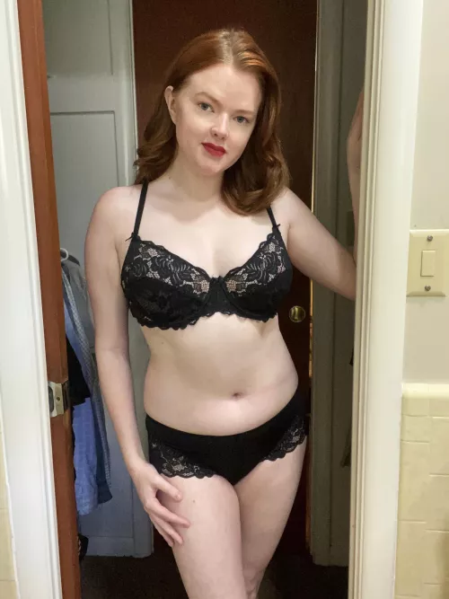 Wearing black so I don't blend in with my walls 😂