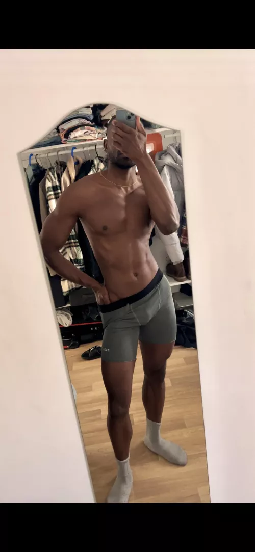 Workout legging are so comfy.. it’s like a second skin. I forget I wear one sometimes… 😋