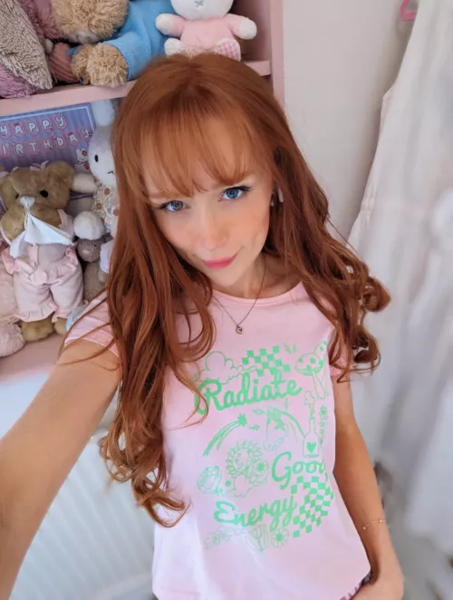 Would you date a petite redhead?