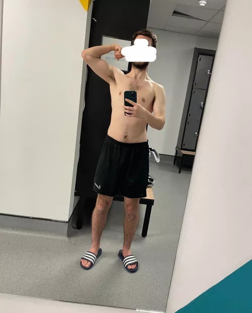 22 UK, looking for hung/fit and or UK Straight lads, hmu purplereignn6