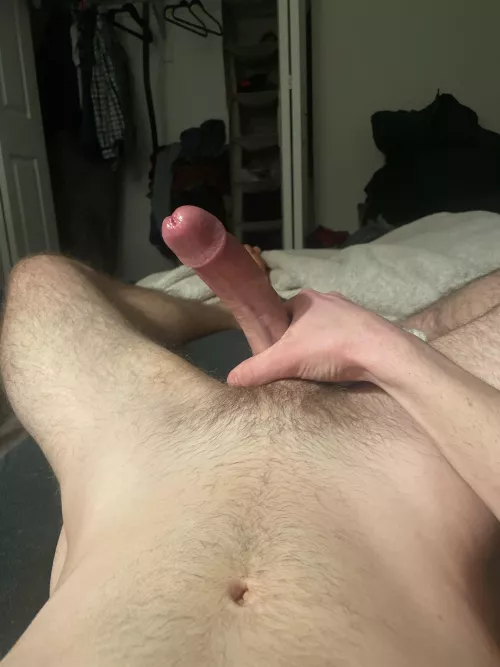 26 edging and looking to bust live hmu @naturalbedwood