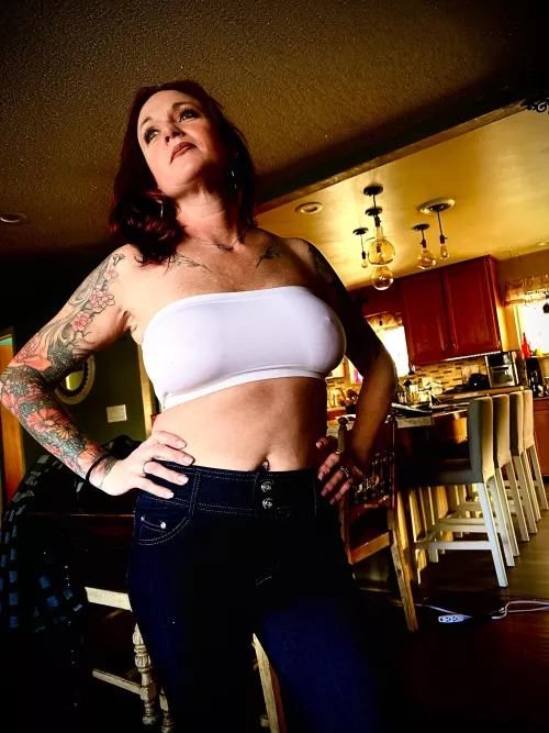 Can you tell I’m braless or do you need a closer look