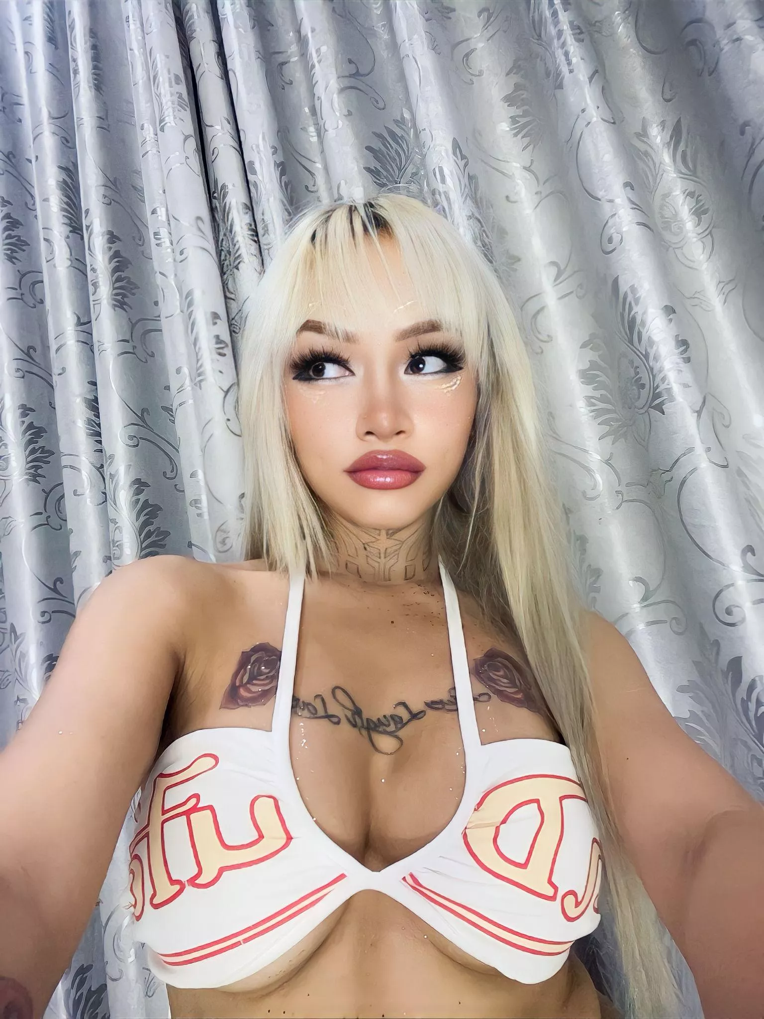 Care to explore the depths of my sensuality? 😈😉