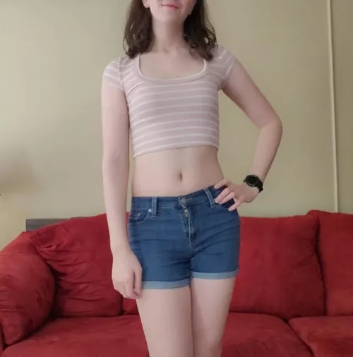 Feeling kinda cute in this outfit 😇