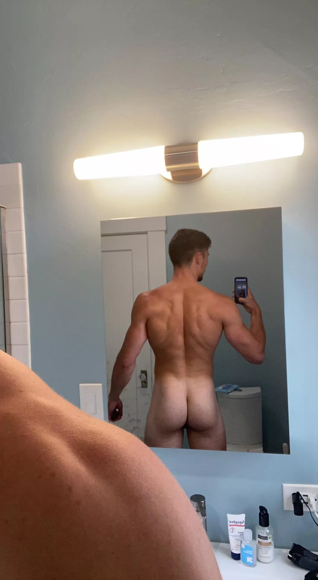 GF Wasn’t Into Guys Butts Till She Met Me