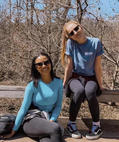 Girl on the right wore a bagging shirt bc she’s knows she can’t compete