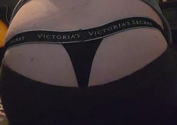 Happy thong Thursday!