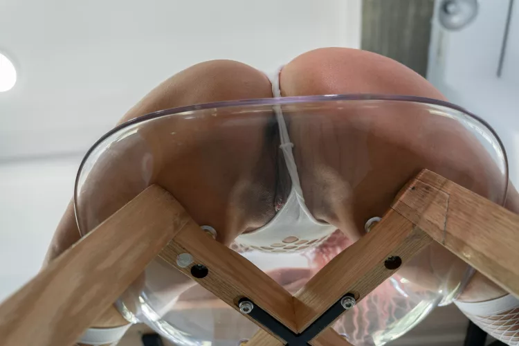 I just wanna know why your tongue isn't here yet