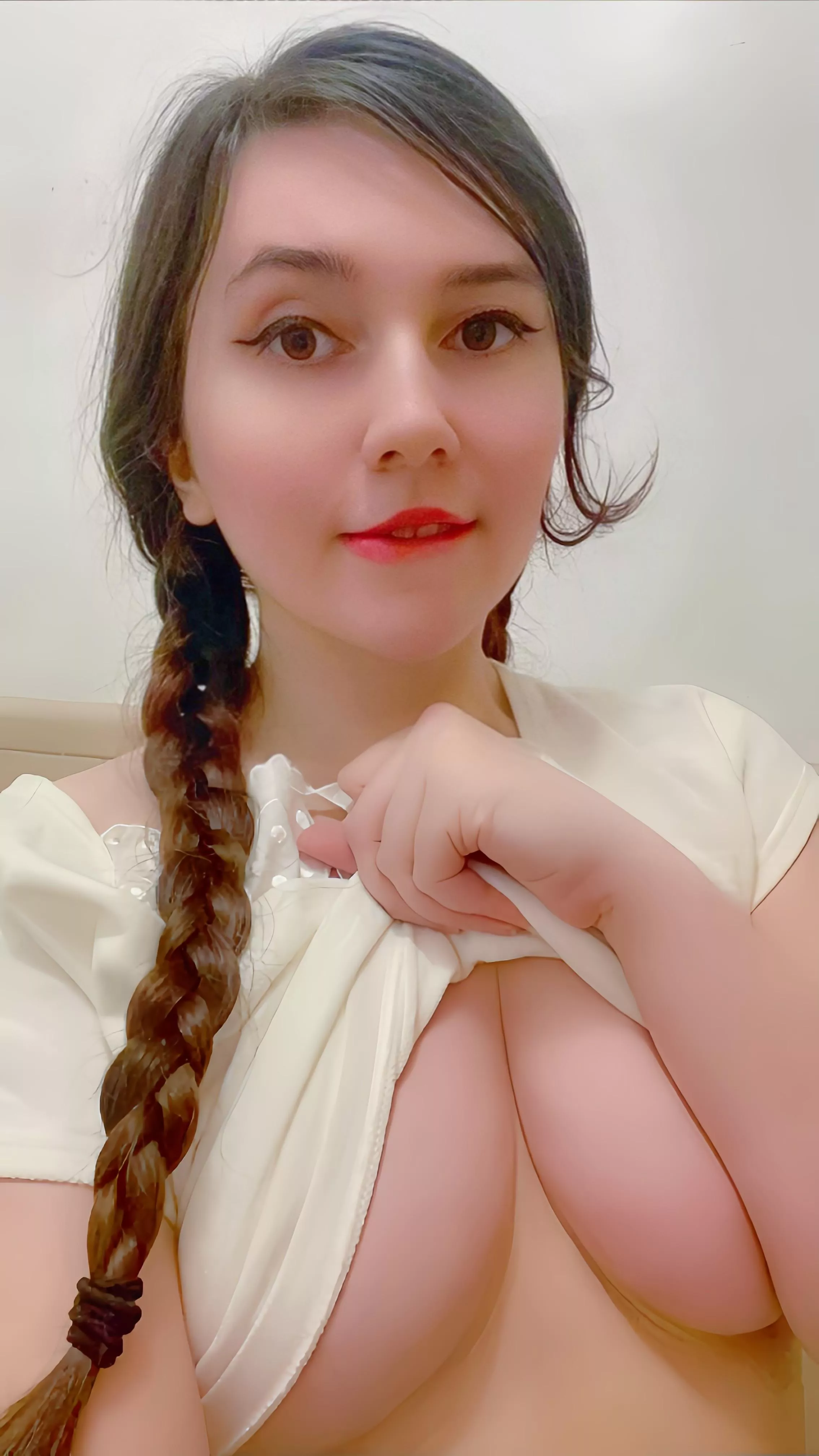 I need to find a man that loves to eat ass [wife]