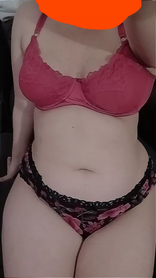 Just turned 18 and a lil nervous to post here lol