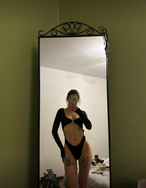 Kind of in love with this bodysuit *.*