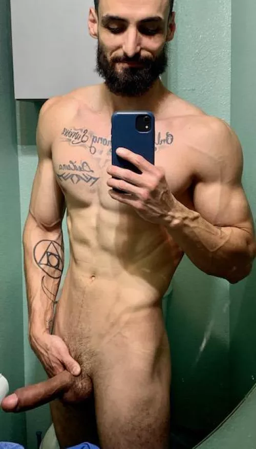 leaning out , the pu[m]p was good today!