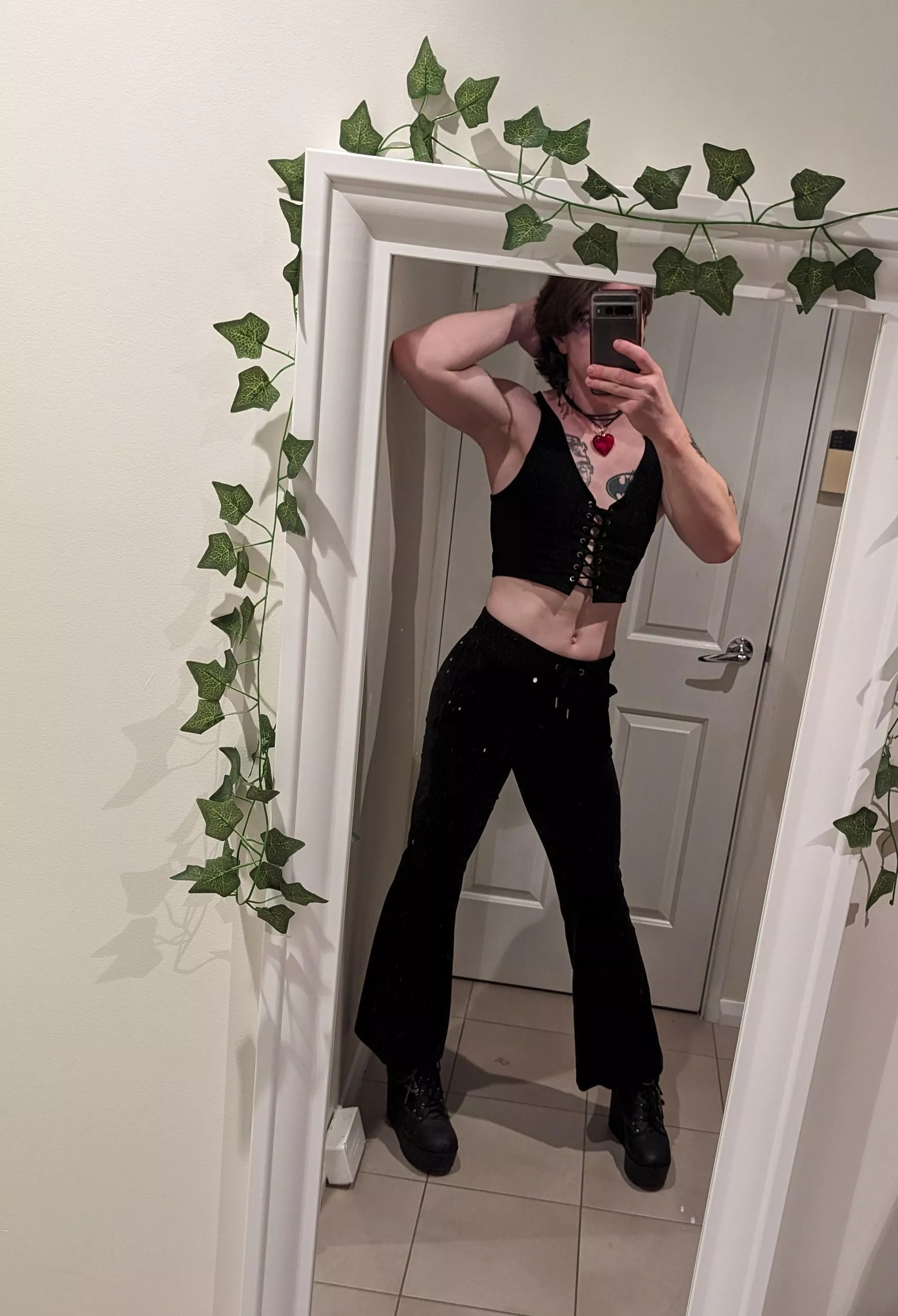 left the house all dressed up, I had fun! 🖤