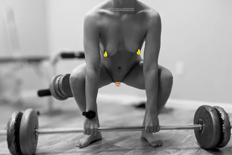 Leg day, engaged - I want you to be my spotter... [F]