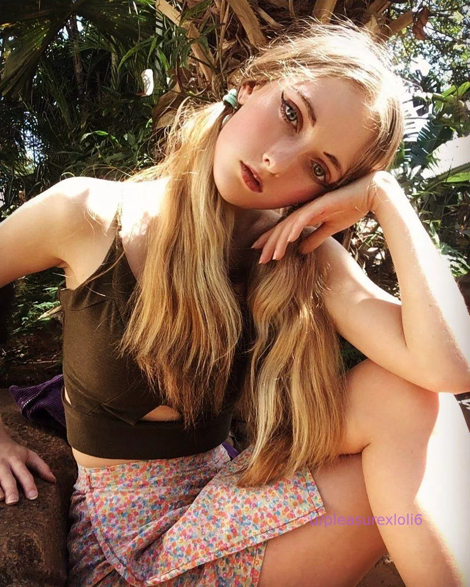 my gaze could make hearts beat fast F18